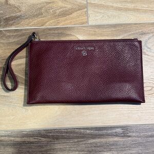 Michael Kors Jet Set Travel Large Pebbled Leather Wristlet Pouch Burgundy